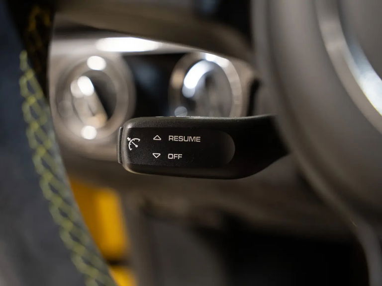 Porsche 718 Cayman GT4