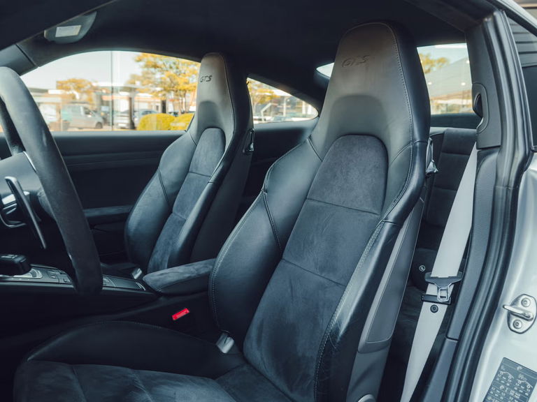 Porsche 991 Carrera GTS