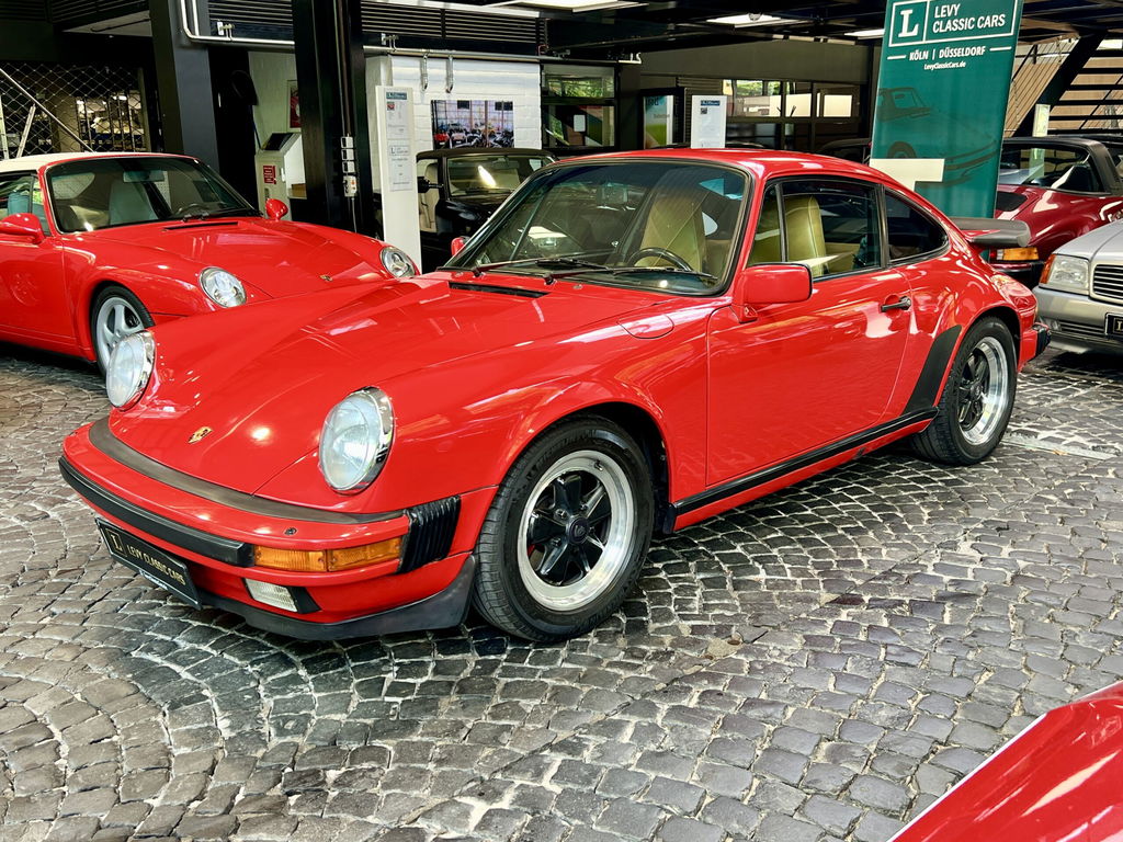 Porsche 911 Carrera 3.2