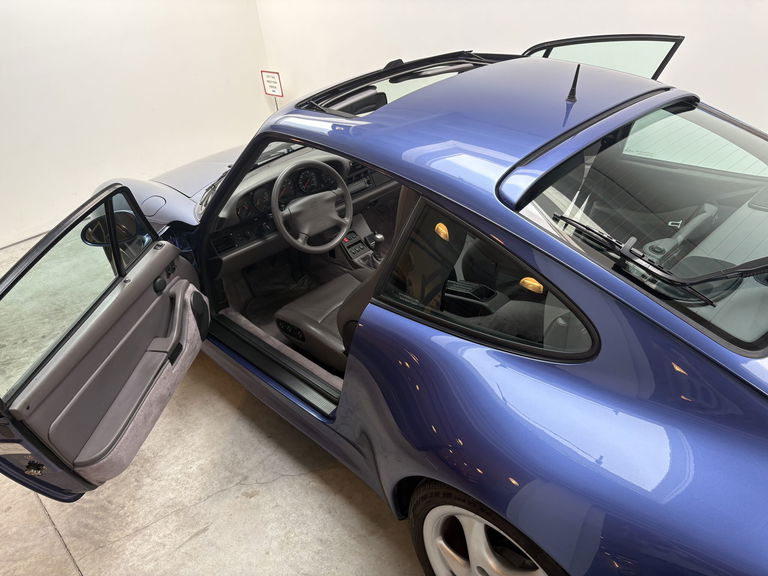 Porsche 993 Carrera 4S