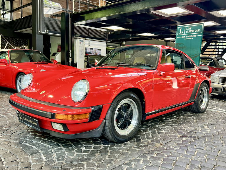 Porsche 911 Carrera 3.2