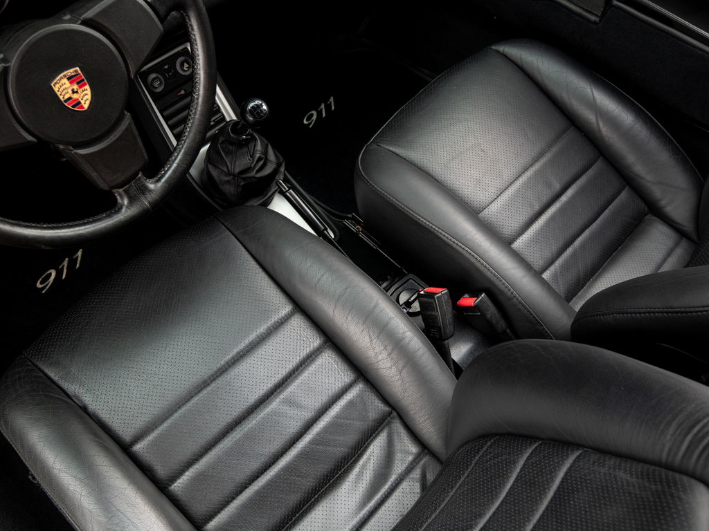 Porsche 911 Carrera 3.2