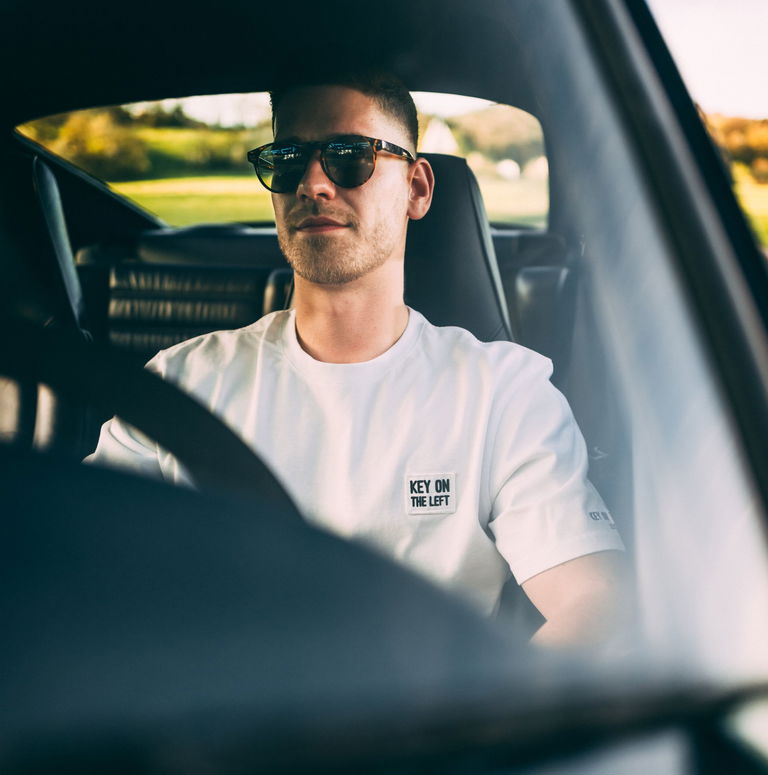 T-Shirt Key on the left 