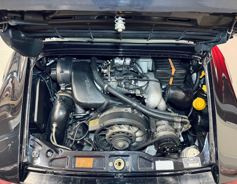 Porsche 964 Carrera 4