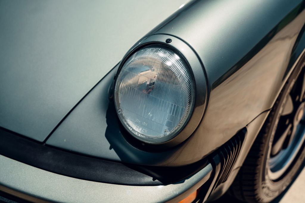 Porsche 911 Carrera 3.2 (US)