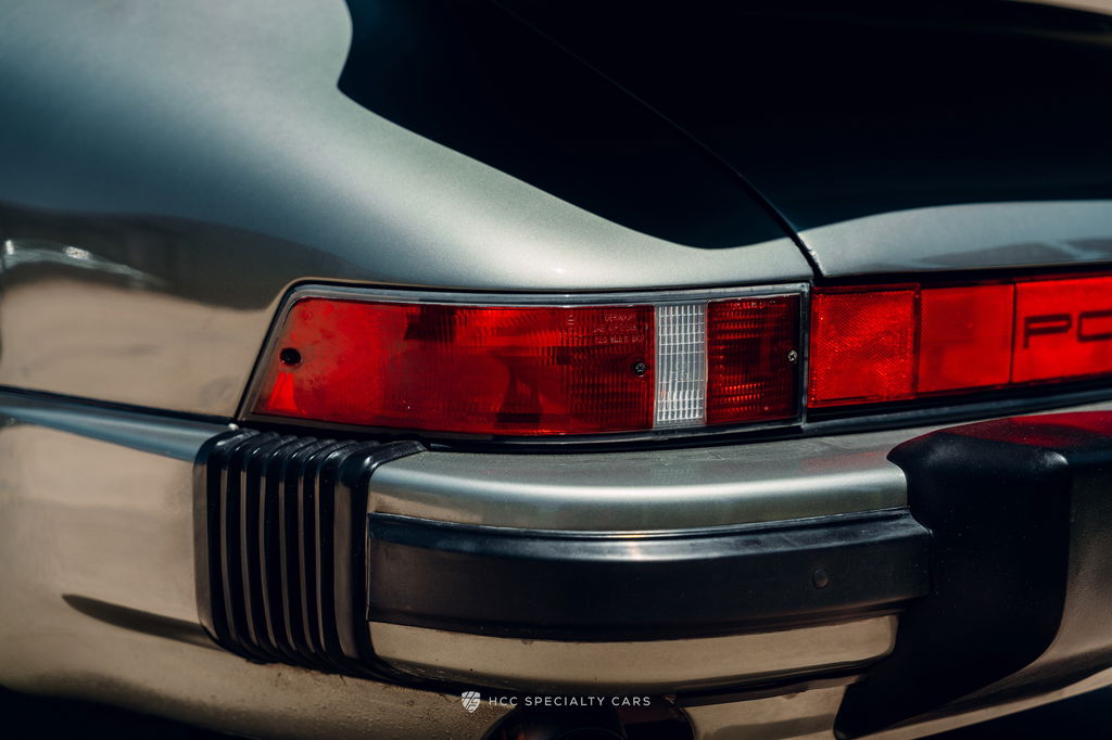 Porsche 911 Carrera 3.2 (US)