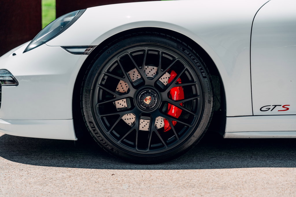 Porsche 991 Carrera GTS