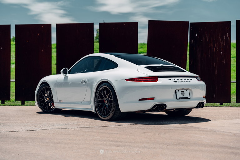 Porsche 991 Carrera GTS