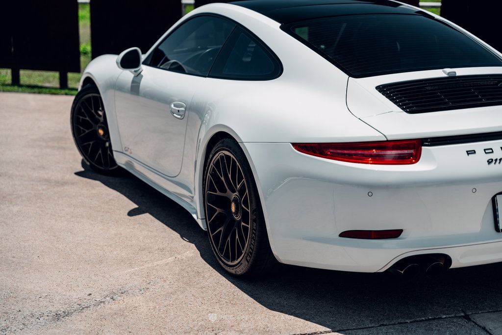 Porsche 991 Carrera GTS