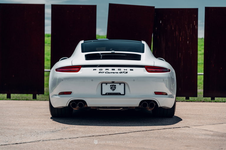 Porsche 991 Carrera GTS