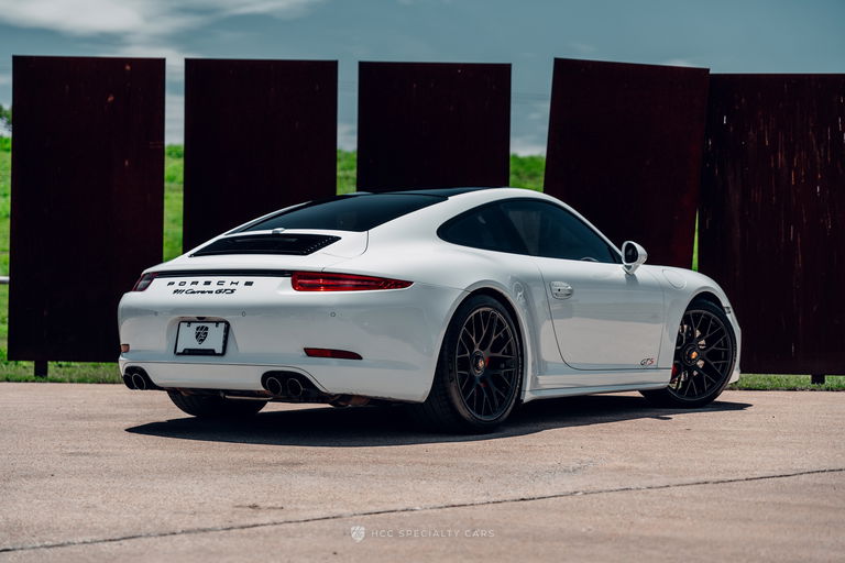 Porsche 991 Carrera GTS