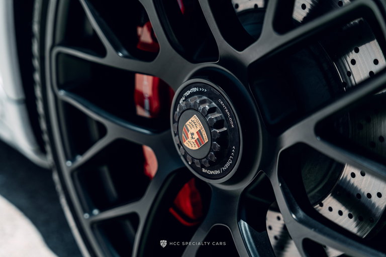 Porsche 991 Carrera GTS