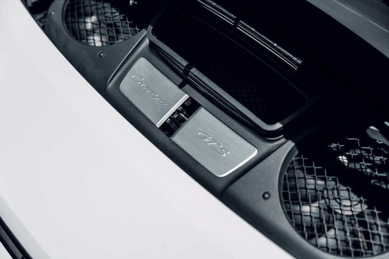 Porsche 991 Carrera GTS