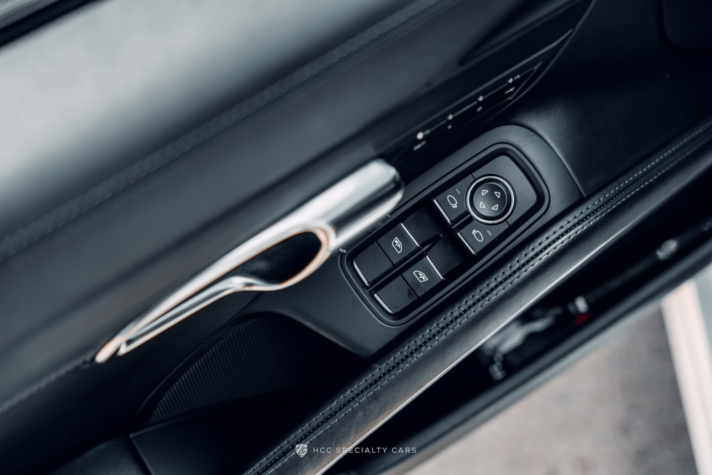 Porsche 991 Carrera GTS