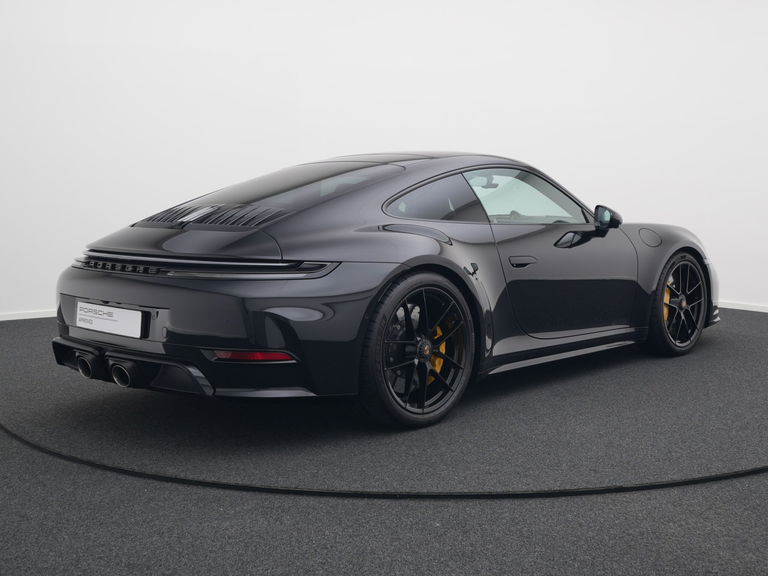 Porsche 992.2 Carrera GTS