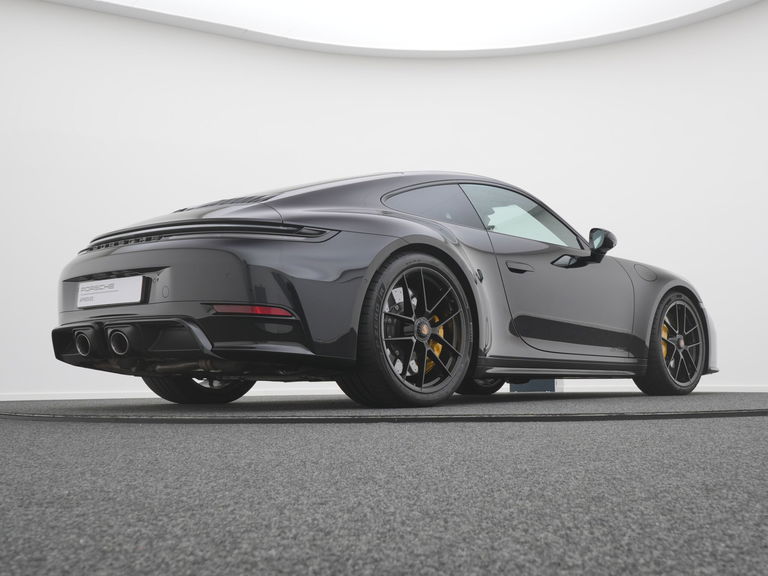 Porsche 992.2 Carrera GTS