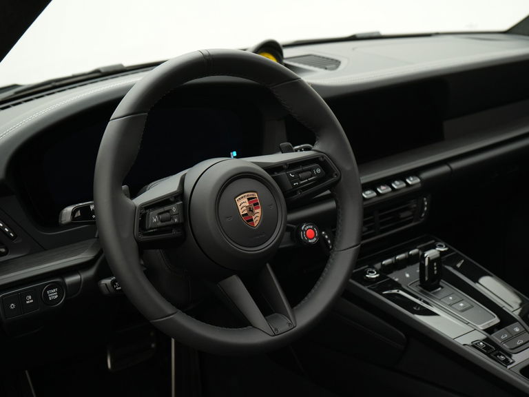 Porsche 992.2 Carrera GTS