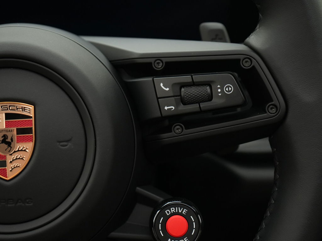 Porsche 992.2 Carrera GTS