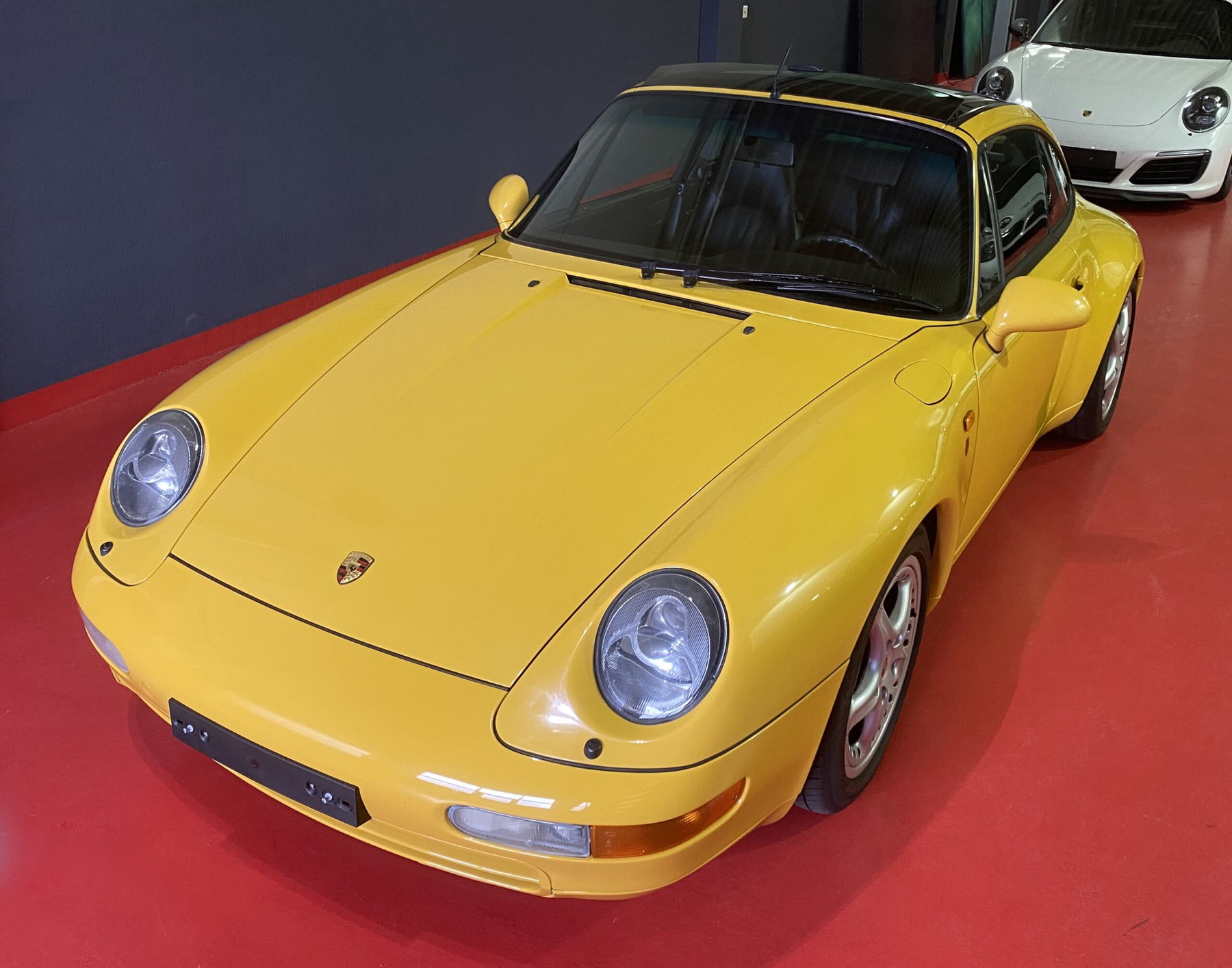 Porsche 993 Targa 1996 - elferspot.com - Marketplace for Porsche