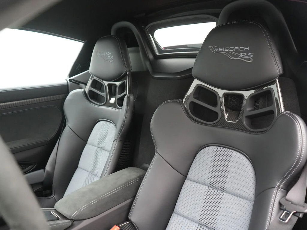 Porsche 718 Spyder RS