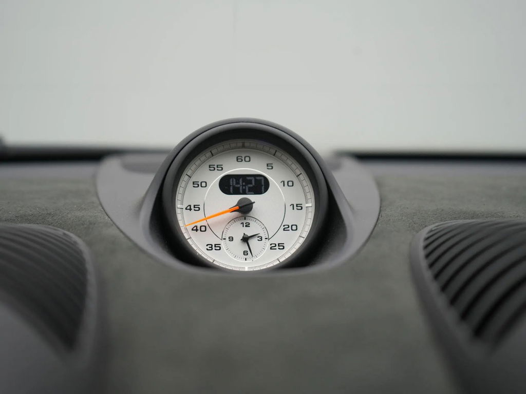 Porsche 718 Spyder RS