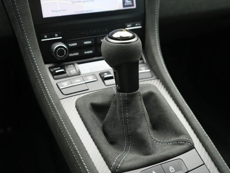 Porsche 718 Spyder RS