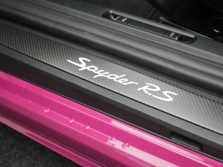 Porsche 718 Spyder RS