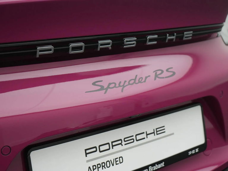 Porsche 718 Spyder RS