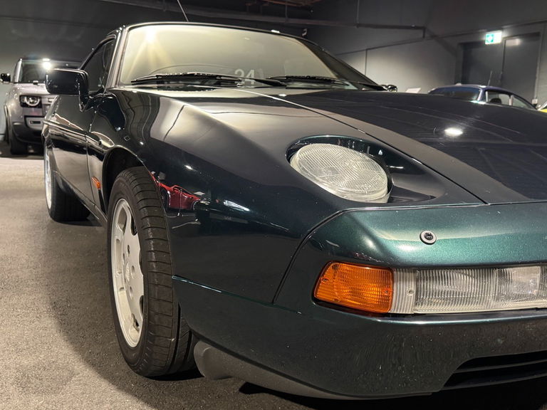 Porsche 928 GT
