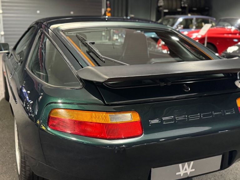 Porsche 928 GT