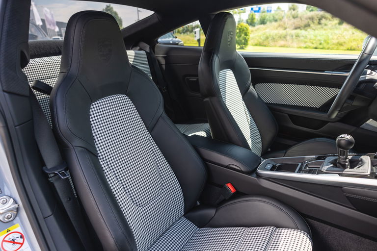 Porsche 992 Sport Classic