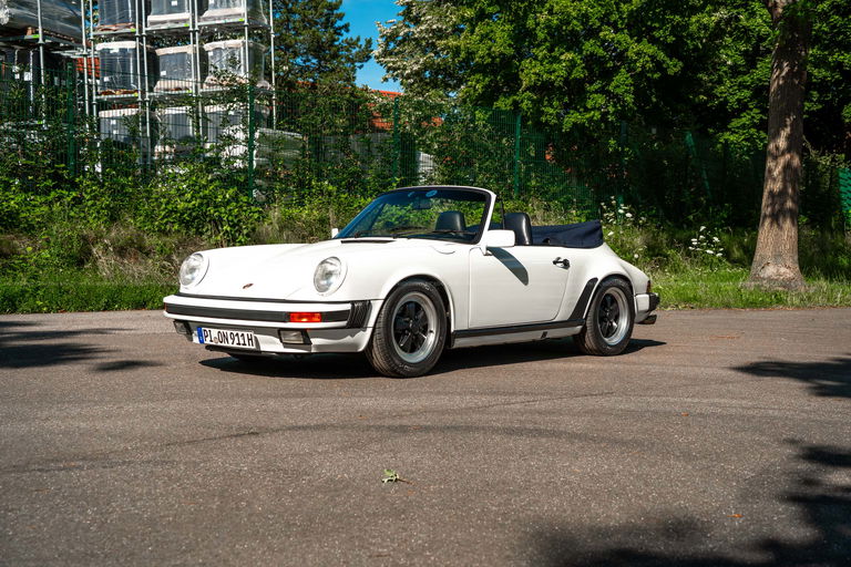 Porsche 911 Carrera 3.2