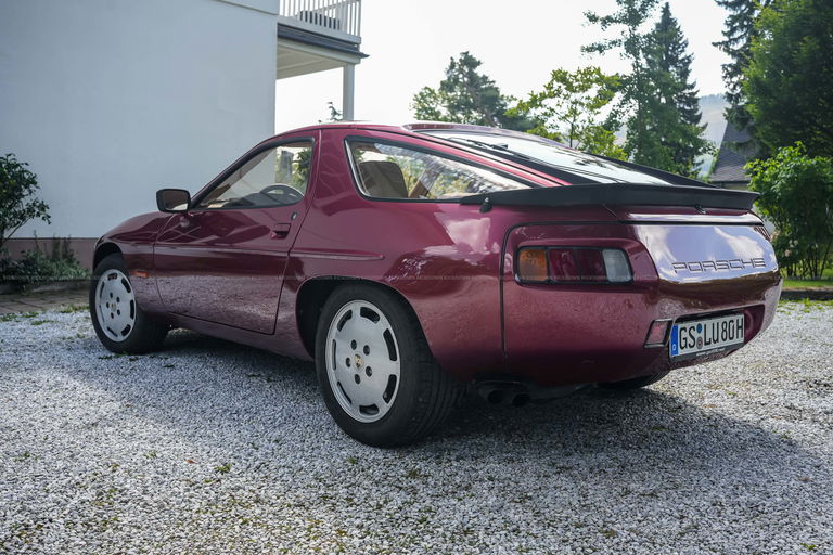 Porsche 928 S
