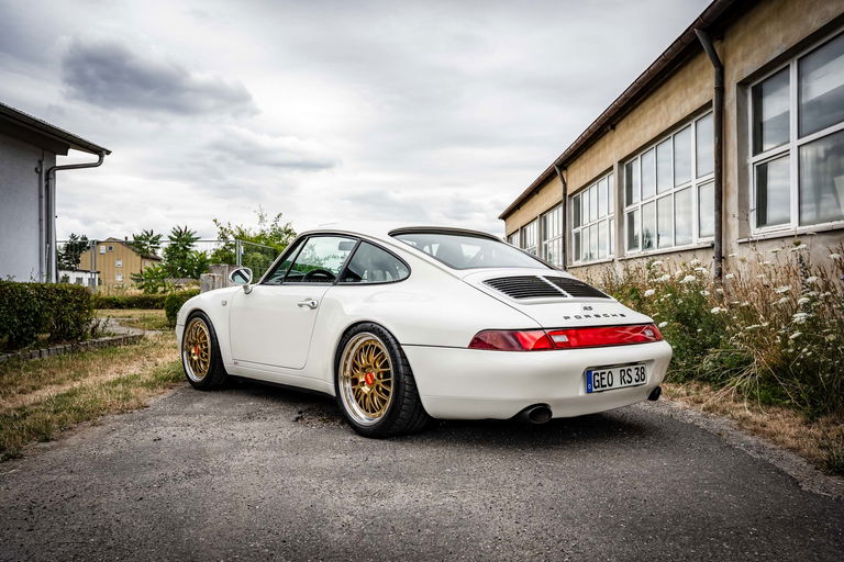 Porsche 993 Carrera 4