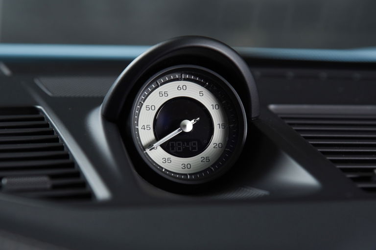 Porsche 992 Carrera GTS