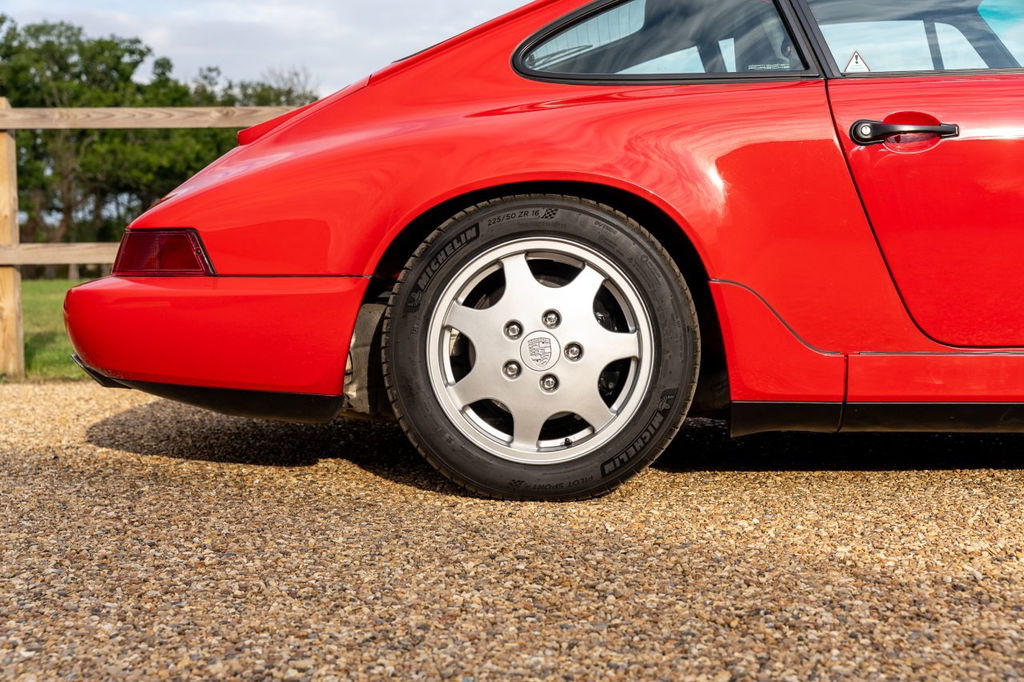 Porsche 964 Carrera 2