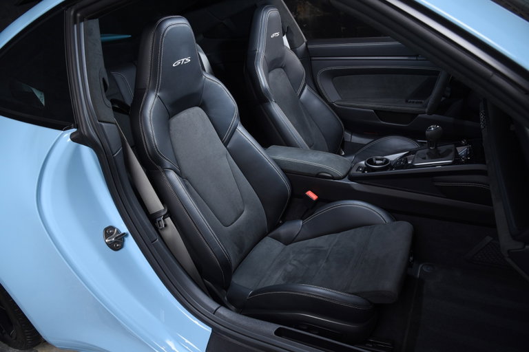 Porsche 992 Carrera GTS