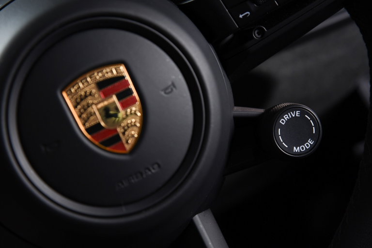 Porsche 992 Carrera GTS