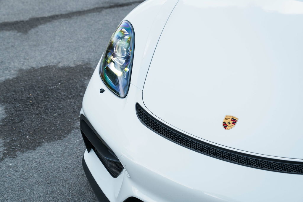 Porsche 718 Cayman GT4
