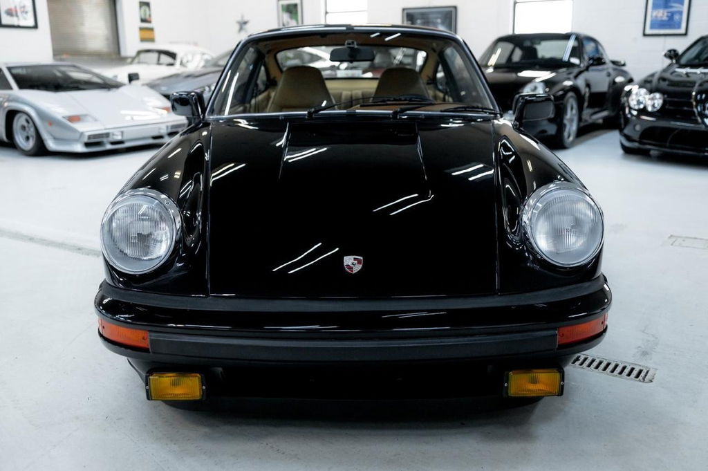 Porsche 911 Carrera 2.7