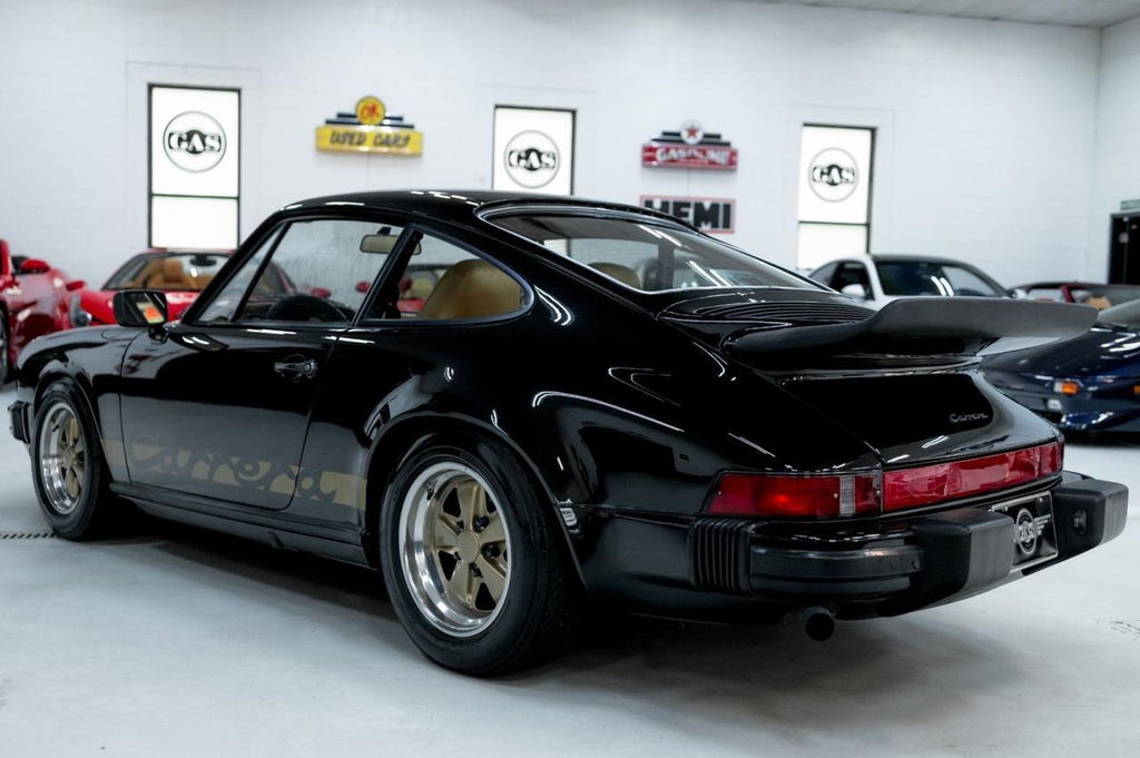 Porsche 911 Carrera 2.7