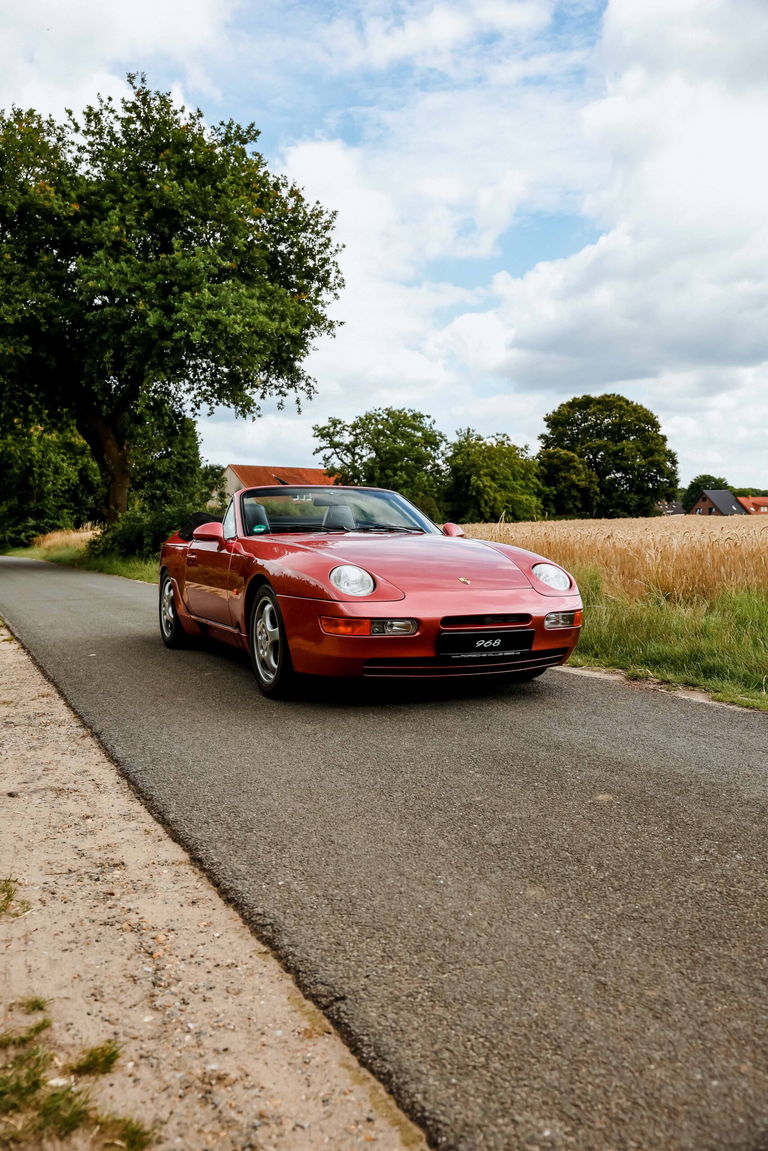 Porsche 968
