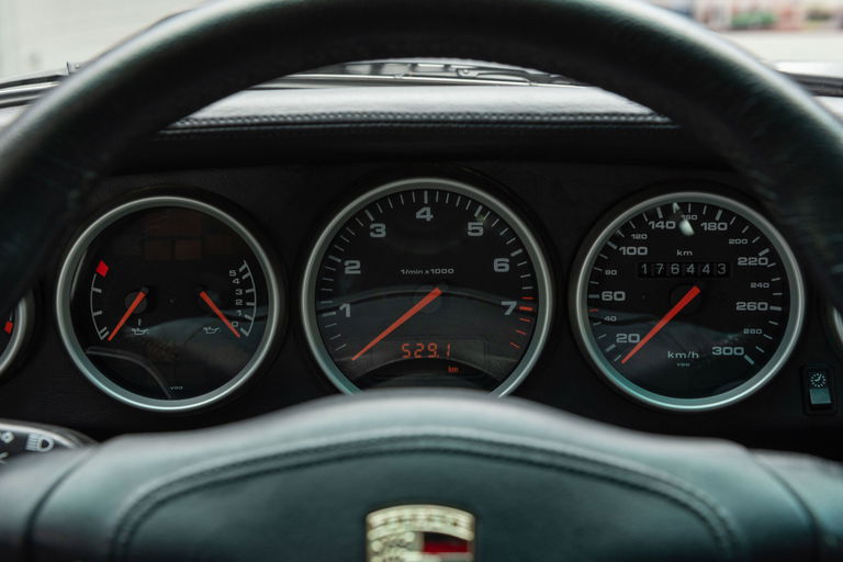 Porsche 993 Carrera 4S