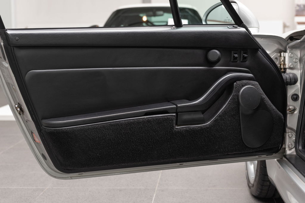 Porsche 993 Carrera 4S