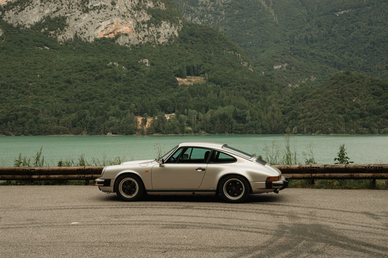 “Just drive” – Paula & Ken on their 911 Carrera 3.2 Euro-roadtrip