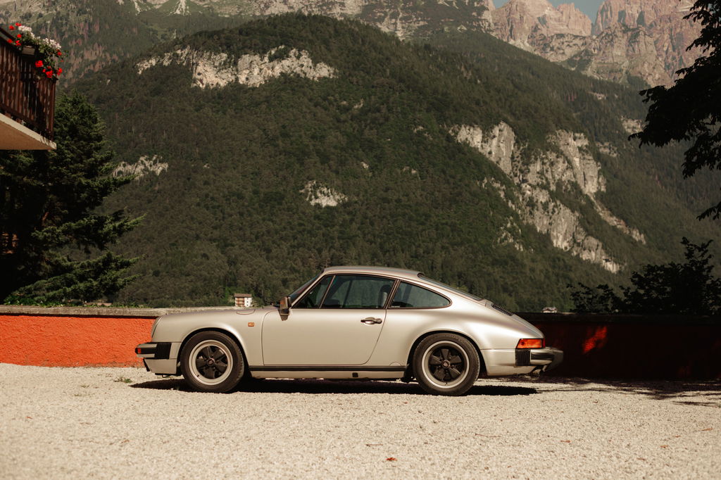 “Just drive” – Paula & Ken on their 911 Carrera 3.2 Euro-roadtrip