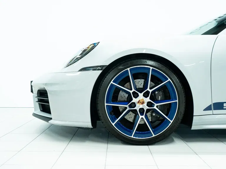 Porsche 992.2 Carrera T