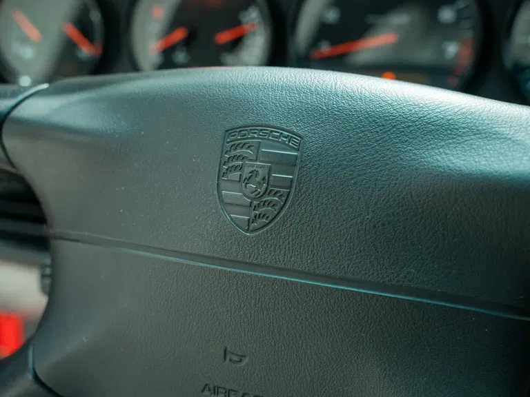 Porsche 993 Carrera 4