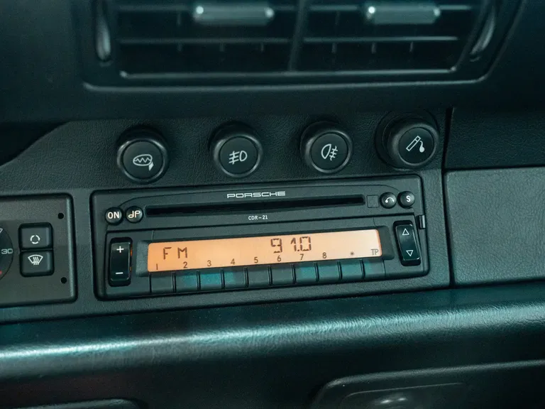 Porsche 993 Carrera 4