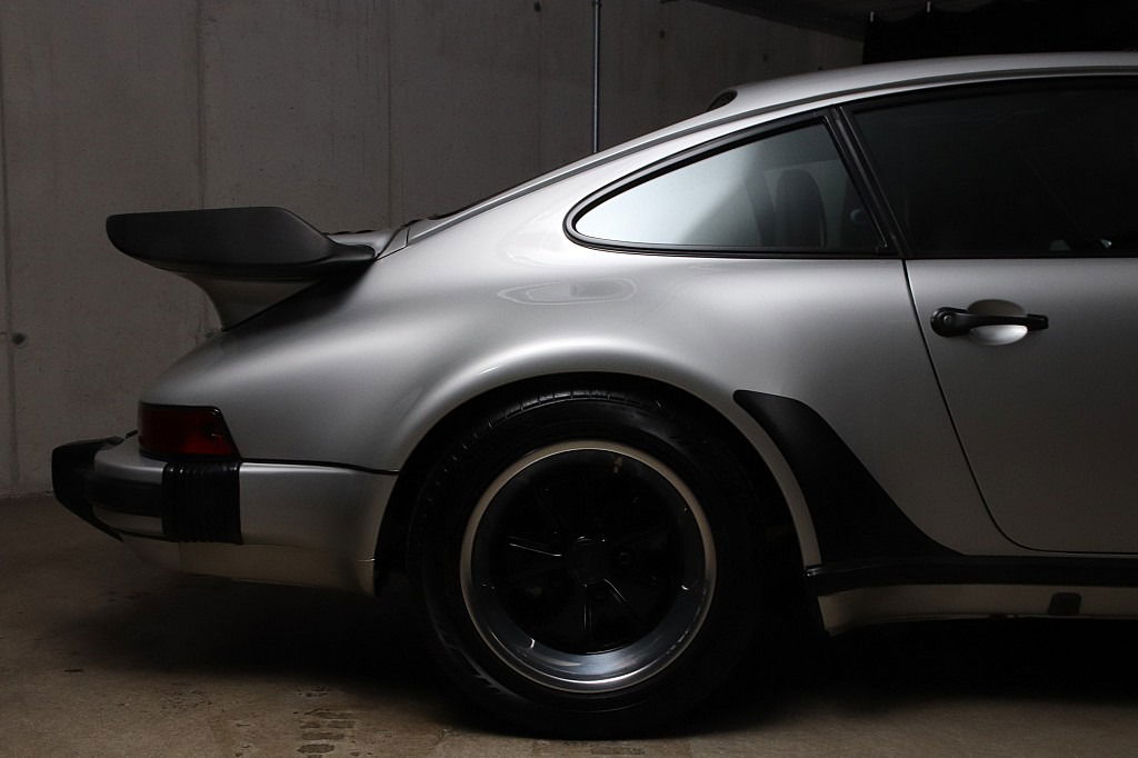 Porsche 911 Turbo 3.3